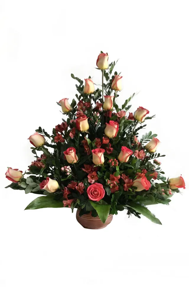 ARREGLO DE 18 ROSAS