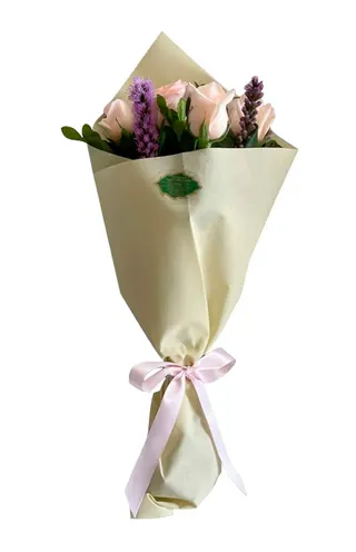 RAMO DE 6 ROSAS